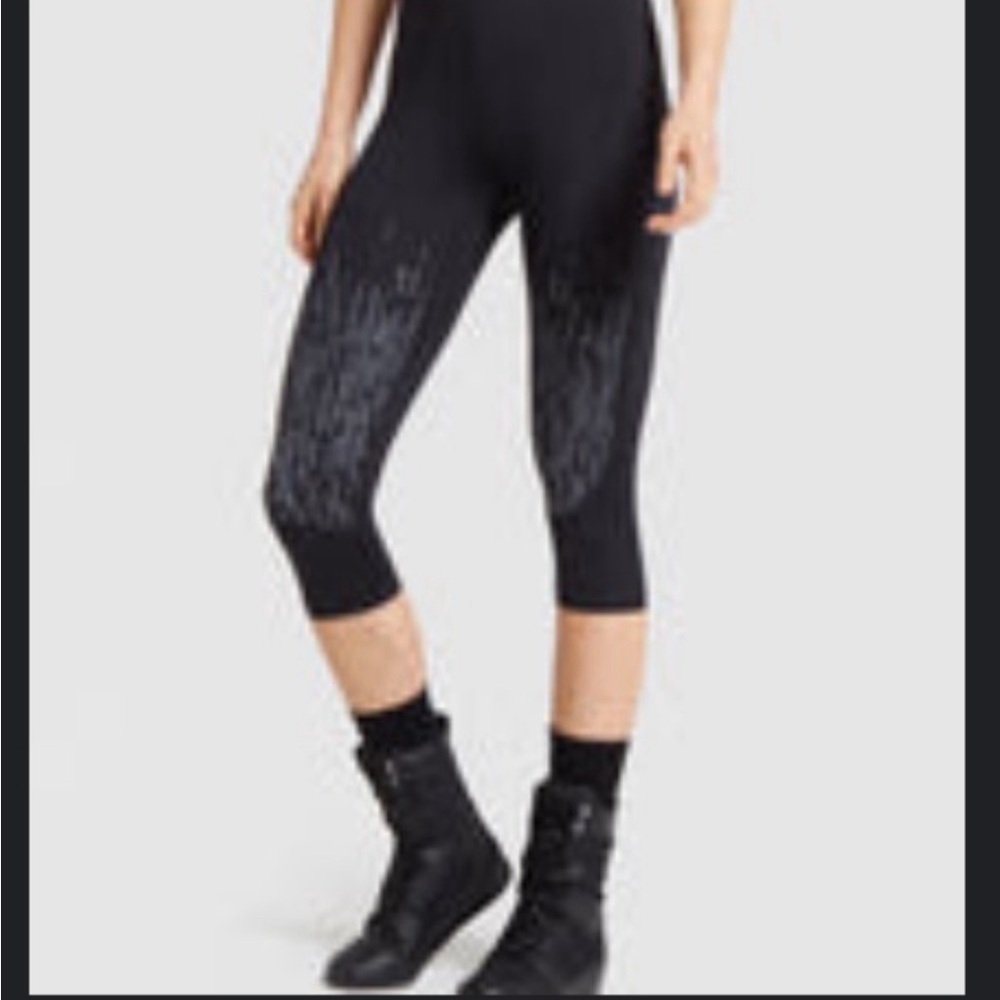 NWT Women’s GymShark Cropped Leggings.
